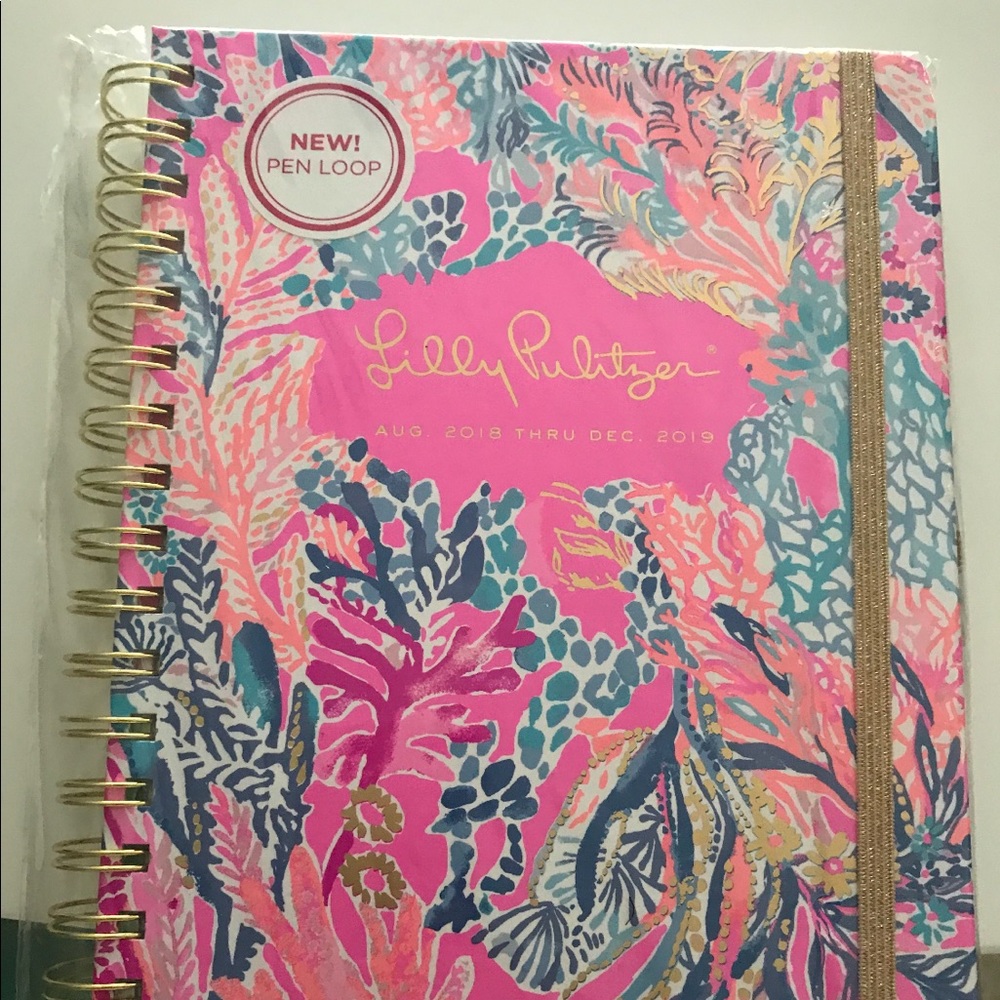 *NEW* super cute 2019 Lilly Pulitzer planner!!!!!